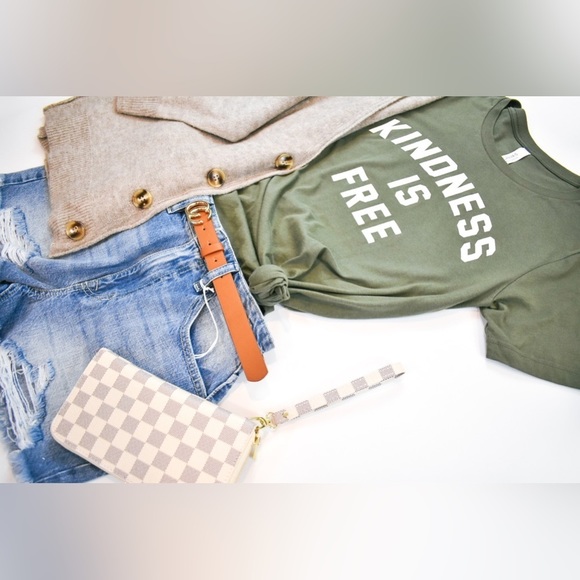 NWT Bella Canvas Kindness Is Free Graphic Short Sleeve Tee, Olive - Picture 8 of 12